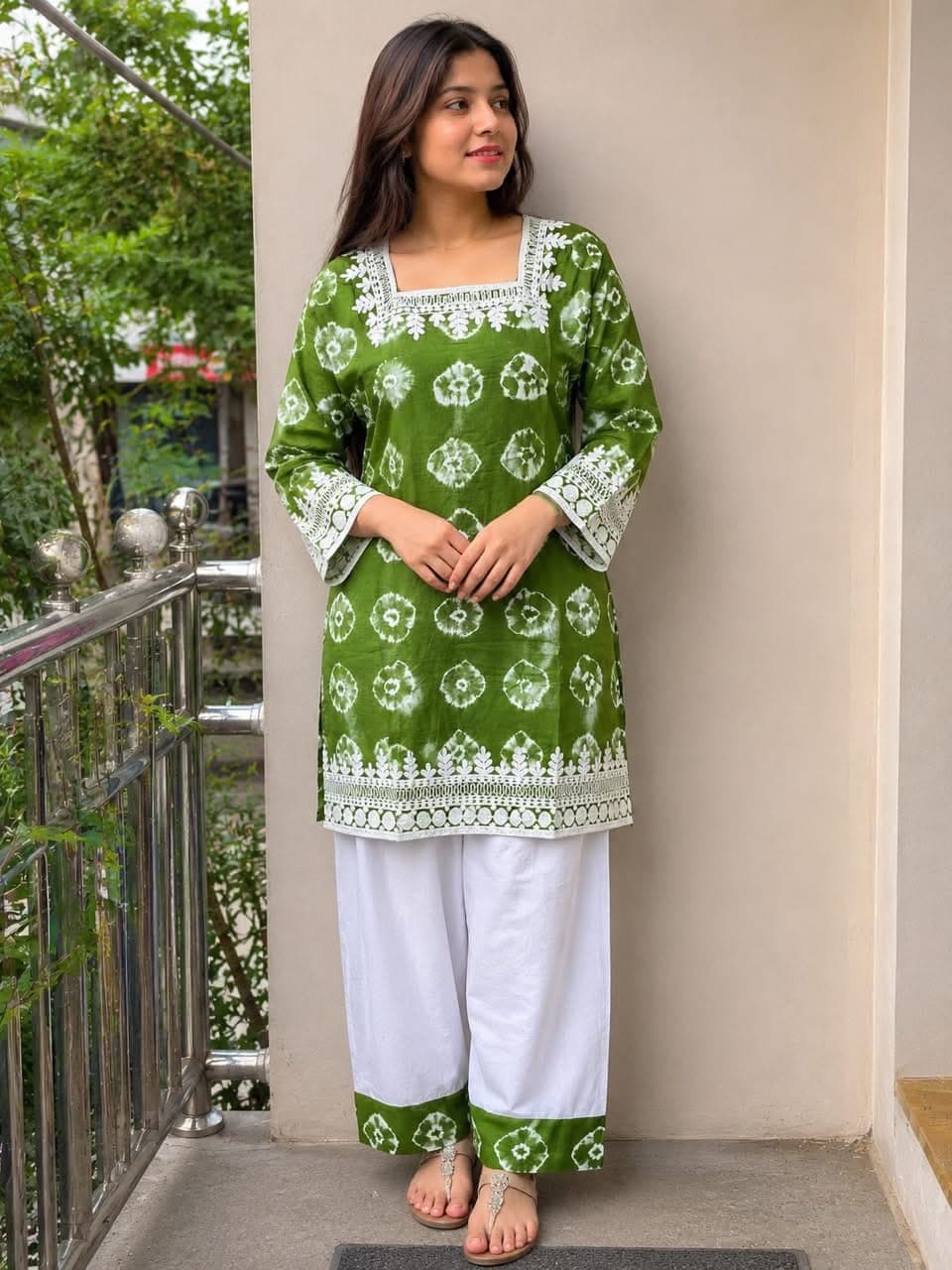 Women's Premium Cotton Bandhani Tie-Dye Stitched 2-Piece Set (Kamiz + Wide-Leg Pant)